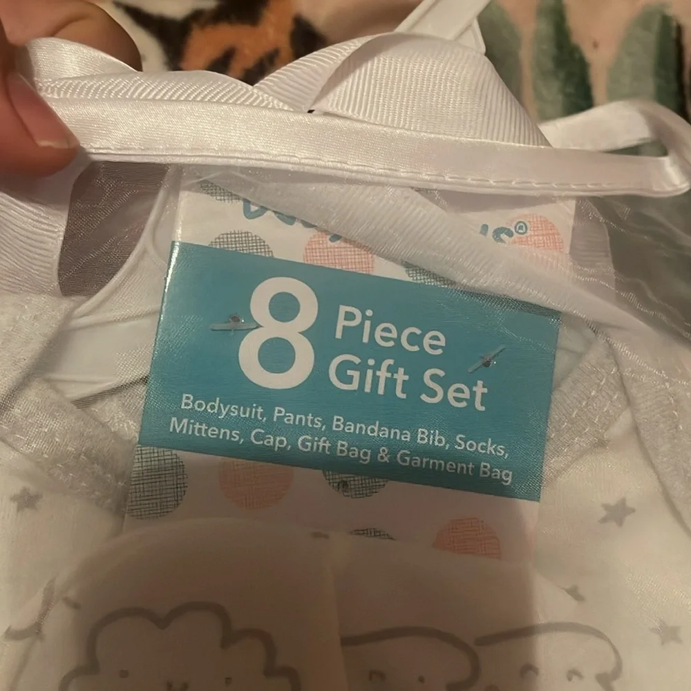 Baby gift set outfit